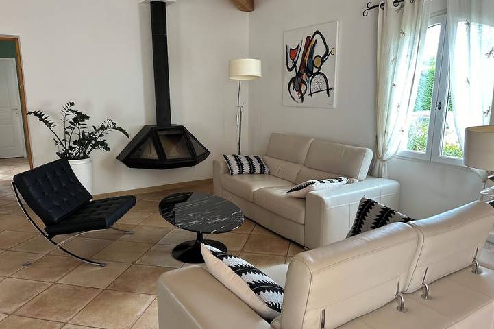 Location de vacances pour 6 personnes, avec terrasse et jardin à Moussac - 4