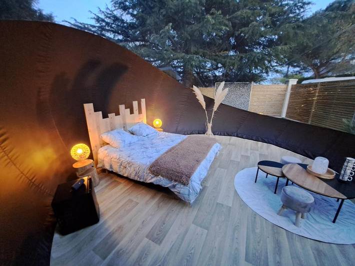 Tente pour 2 personnes, avec Jacuzzi ainsi que Terrasse et Jardin en Indre-et-Loire - 2