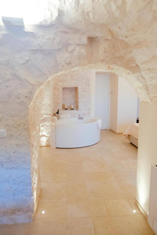 B&b per 2 persone, con Terrazza e Idromassaggio nonché Giardino e Panorama ad Alberobello