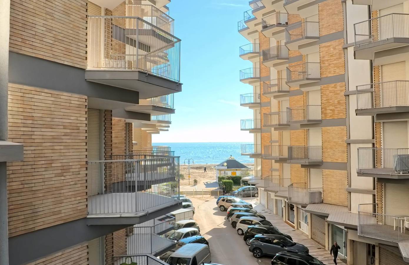 Ganze Wohnung, Wohnung mit Terrasse in der Nähe des Meeres in Lido di Jesolo, Jesolo
