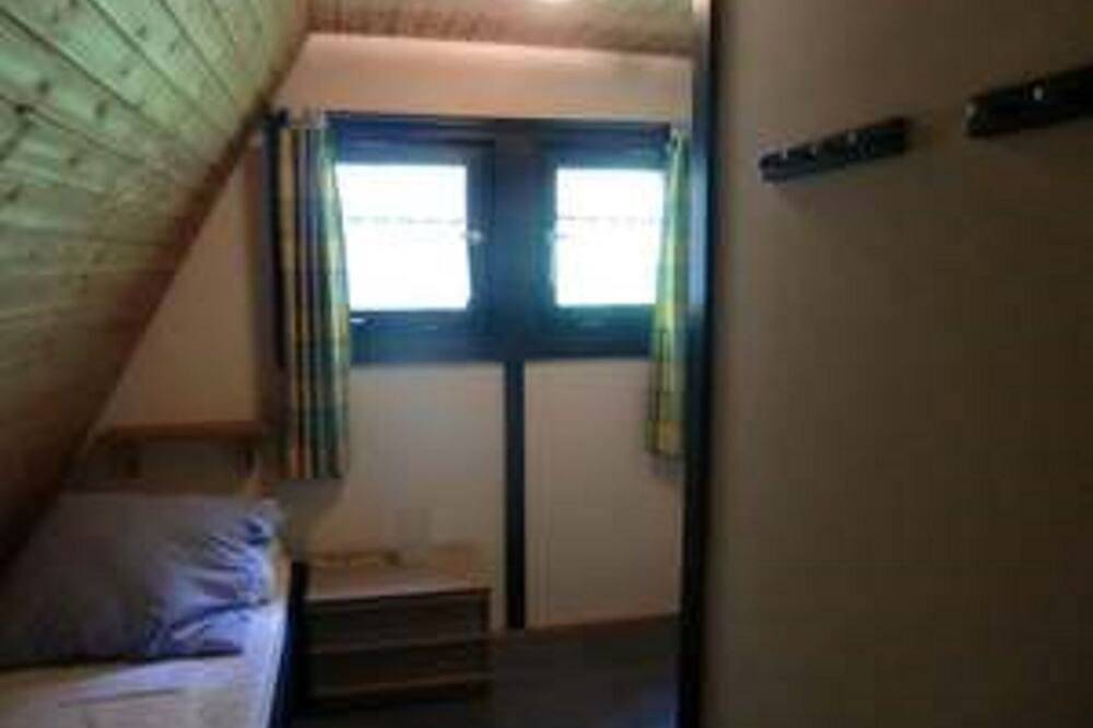 Ganze Wohnung, Großes Feriendomizil (70qm) mit eigenem 1000qm Grundstück in Sulzfeld, Rhön-Bayern