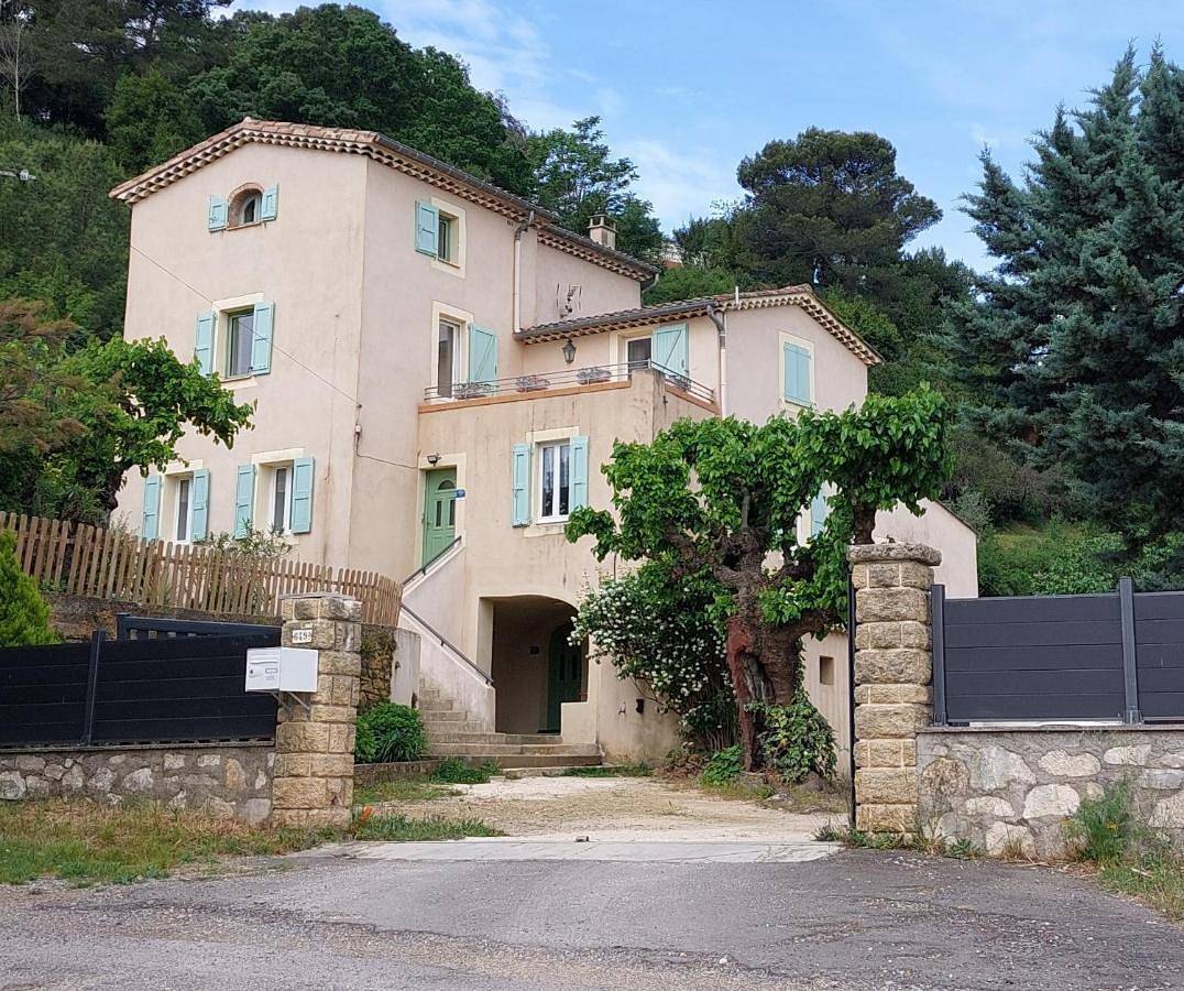 Appartement entier, Studio Pâquerette in Alès, Parc national des Cévennes