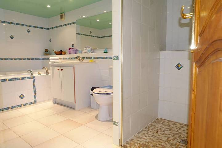 Gîte pour 2 personnes, avec balcon à Sainte-Lucie-de-Tallano - 4