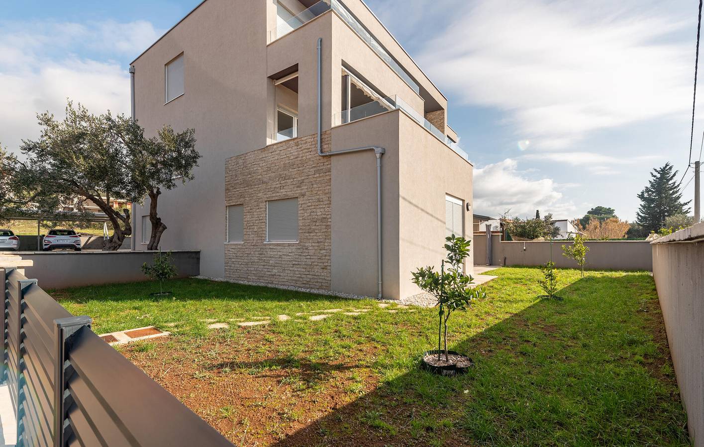 Ganze Ferienwohnung, Ferienwohnung für 6 Personen mit Terrasse in Sukosan, Zadar
