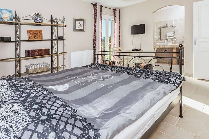 Location de vacances pour 5 personnes, avec balcon ainsi que piscine et jardin à Cazals - 4