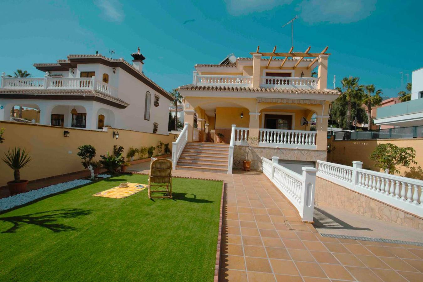 'Villa Ilusión Home' con terraza privada, Wi-Fi y aire acondicionado in Rincón de la Victoria, Costa del Sol