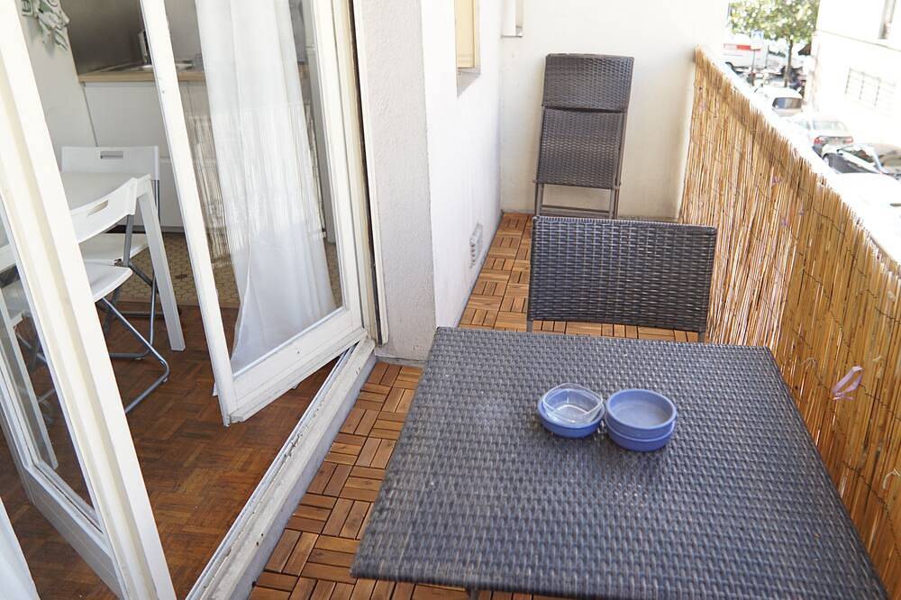 Apartamento entero, 1 Bedroom Condo in Aubervilliers in Aubervilliers, Sena-Saint Denis