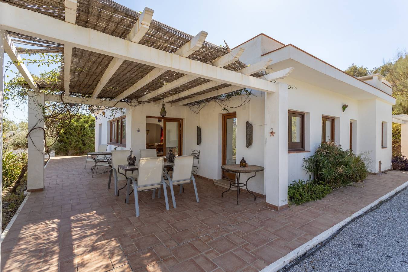 Vakantiehuis "Casa Laura" met bergzicht, zwembad, tuin, airconditioning en wifi in Almuñecar, Costa Tropical