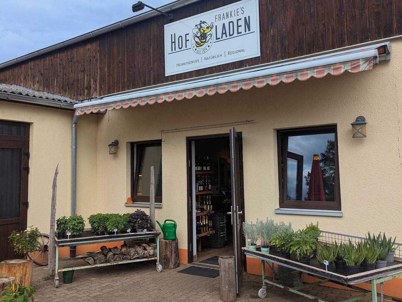 Ganze Ferienwohnung, Feld&Flair - Apartment Fürth - Ferienwohnung Feld&Flair bis 6 Personen im Grünen in Fürth, Franken