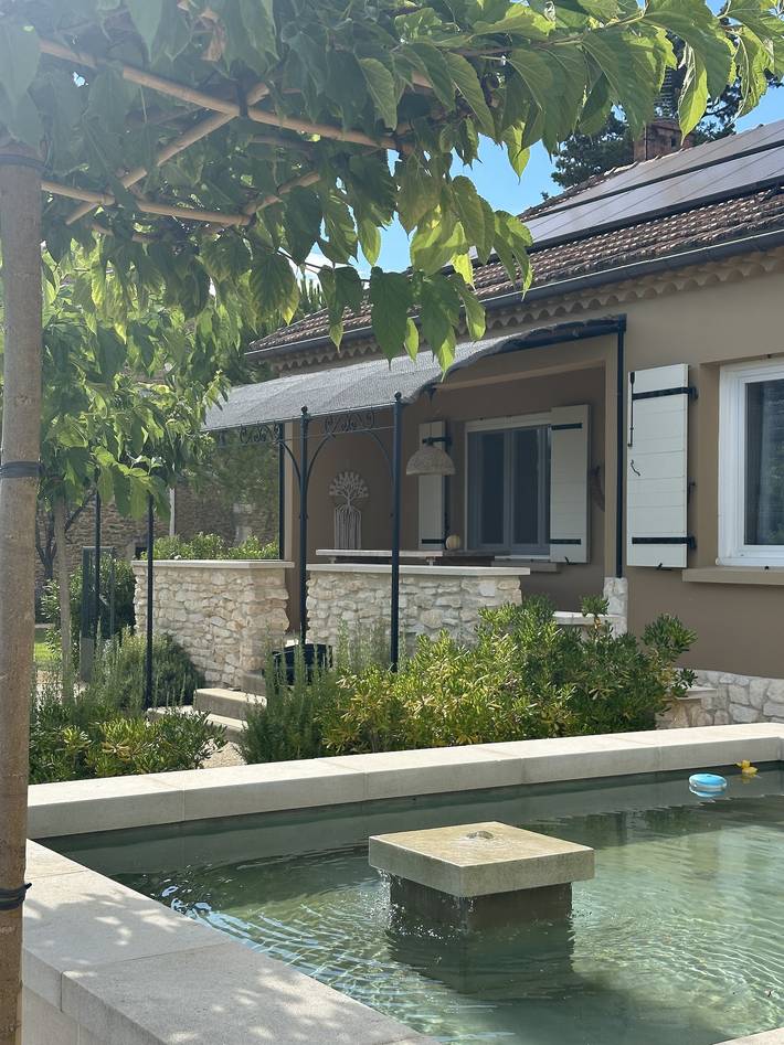 Gîte pour 6 personnes, avec piscine, adapté aux familles
