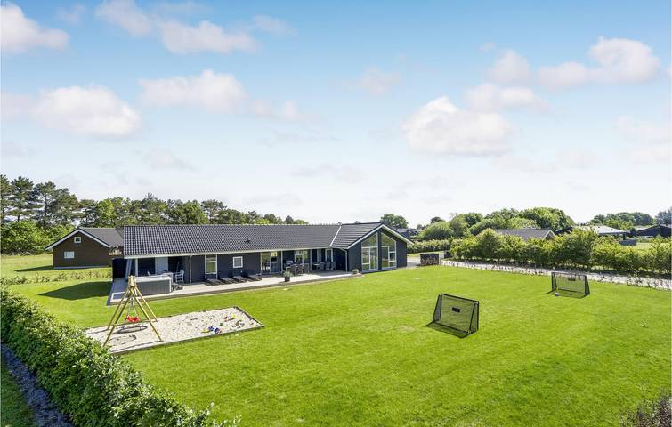 Ferienhaus für 12 Personen, mit Garten und Terrasse in Himmerland - 2