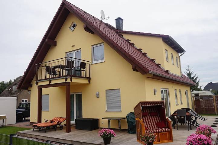 Ferienhaus für 12 Personen, mit Garten und Balkon in Zempin