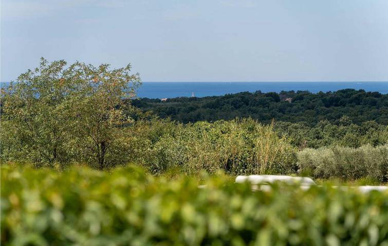 Appartement de vacances entier, Appartement confortable avec terrasse, Wi-Fi et parking près de la Pizzeria Capri in Tar (Croatia), Tar-Vabriga