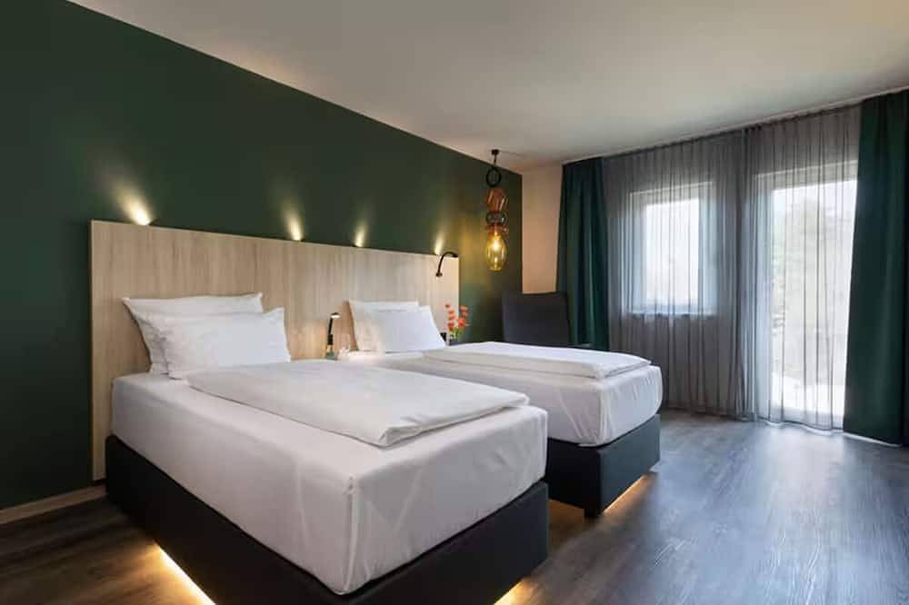 Perfectly Located to Explore Local Attractions—Your Relaxing Sanctuary Awaits in Hockenheimring, Reilingen