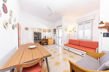 Villa pour 7 personnes, avec jardin et terrasse à Porto Cesareo