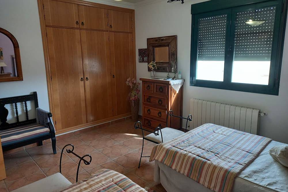 Dream house, between Pinares, 6 m from Cuenca. Pets in Cuenca, Cuenca Province