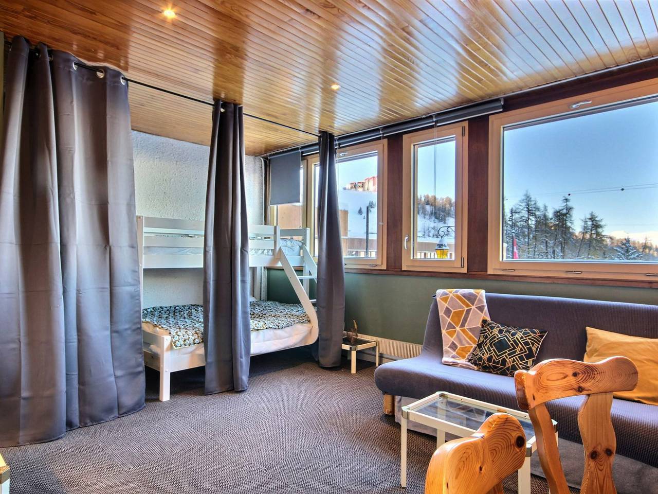 Estudio entero, Estudio amplio con wifi en Plagne Centre, cerca de pistas in Plagne Centre, La Plagne-Tarentaise