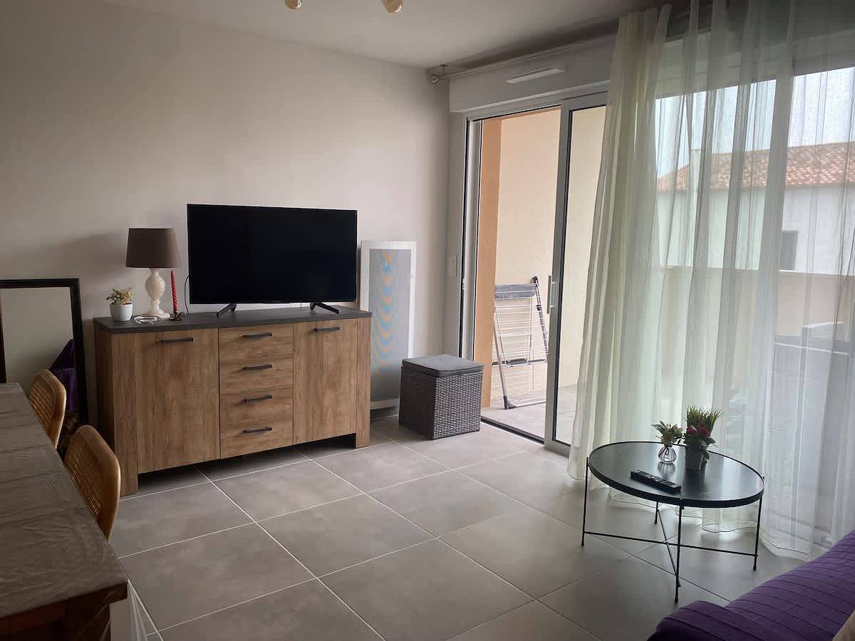 Ganze Wohnung, Maona - spacious and modern apartment in Vias, Côte d'Améthyste