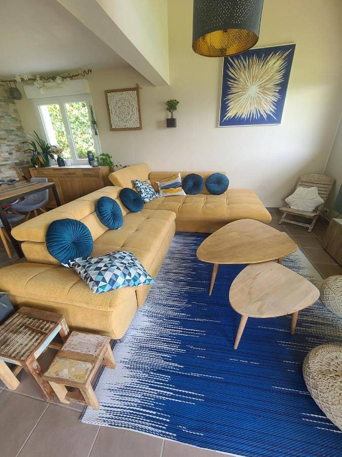 Location de vacances pour 9 personnes, avec jardin et terrasse ainsi que jacuzzi et piscine à Marthod - 2