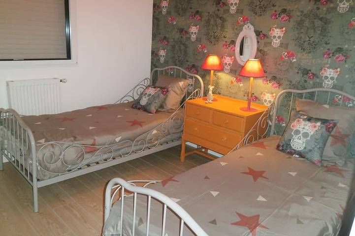 Location de vacances pour 6 personnes, avec jacuzzi ainsi que jardin et terrasse dans Plage du Ruguel - 4