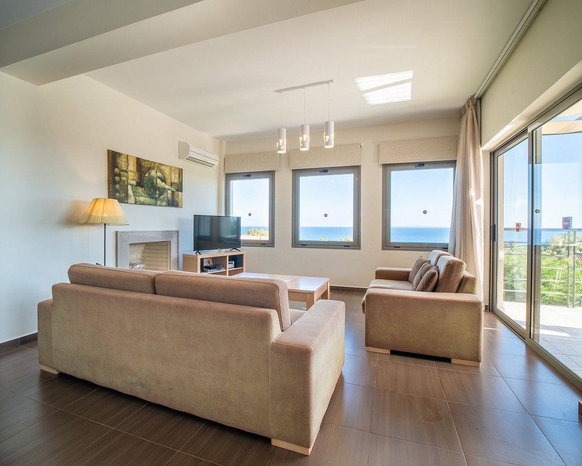 Villa Ilias with Private Pool in Skala, Céphalonie