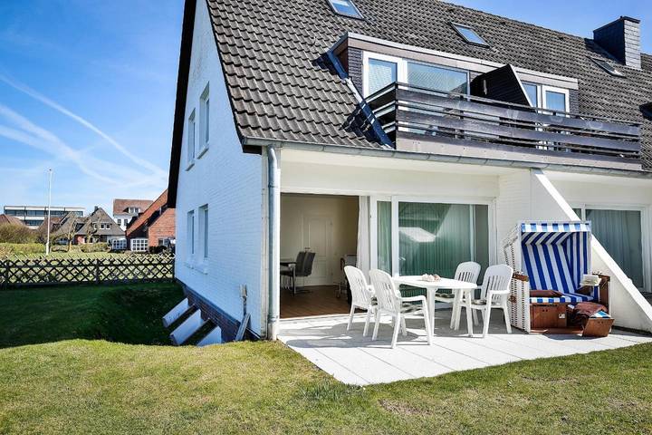 Ferienwohnung für 4 Personen, mit Garten in Wenningstedt - 2