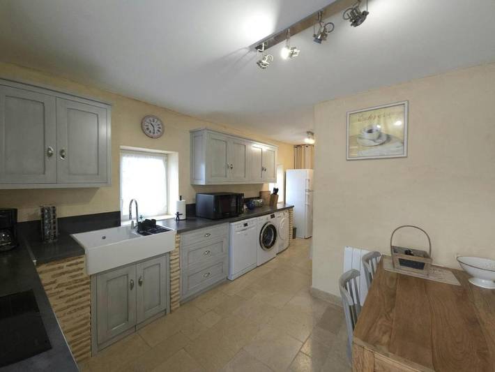 Location de vacances pour 4 personnes, avec terrasse ainsi que jardin et piscine à Bars - 4