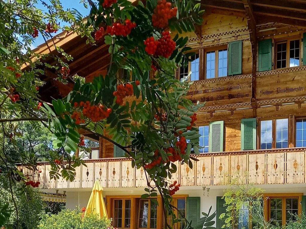 Vakantiehuis in Lenk met zwembad in Lenk im Simmental, Lenk