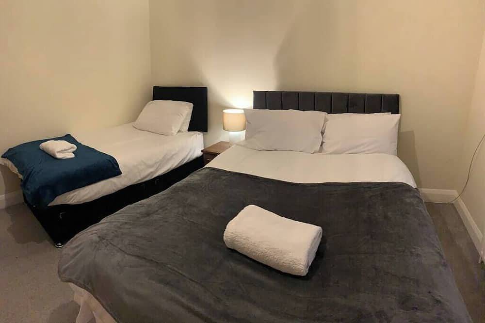 Beautiful 6 Bedroom with spacious Lounge in Bexley, Londres