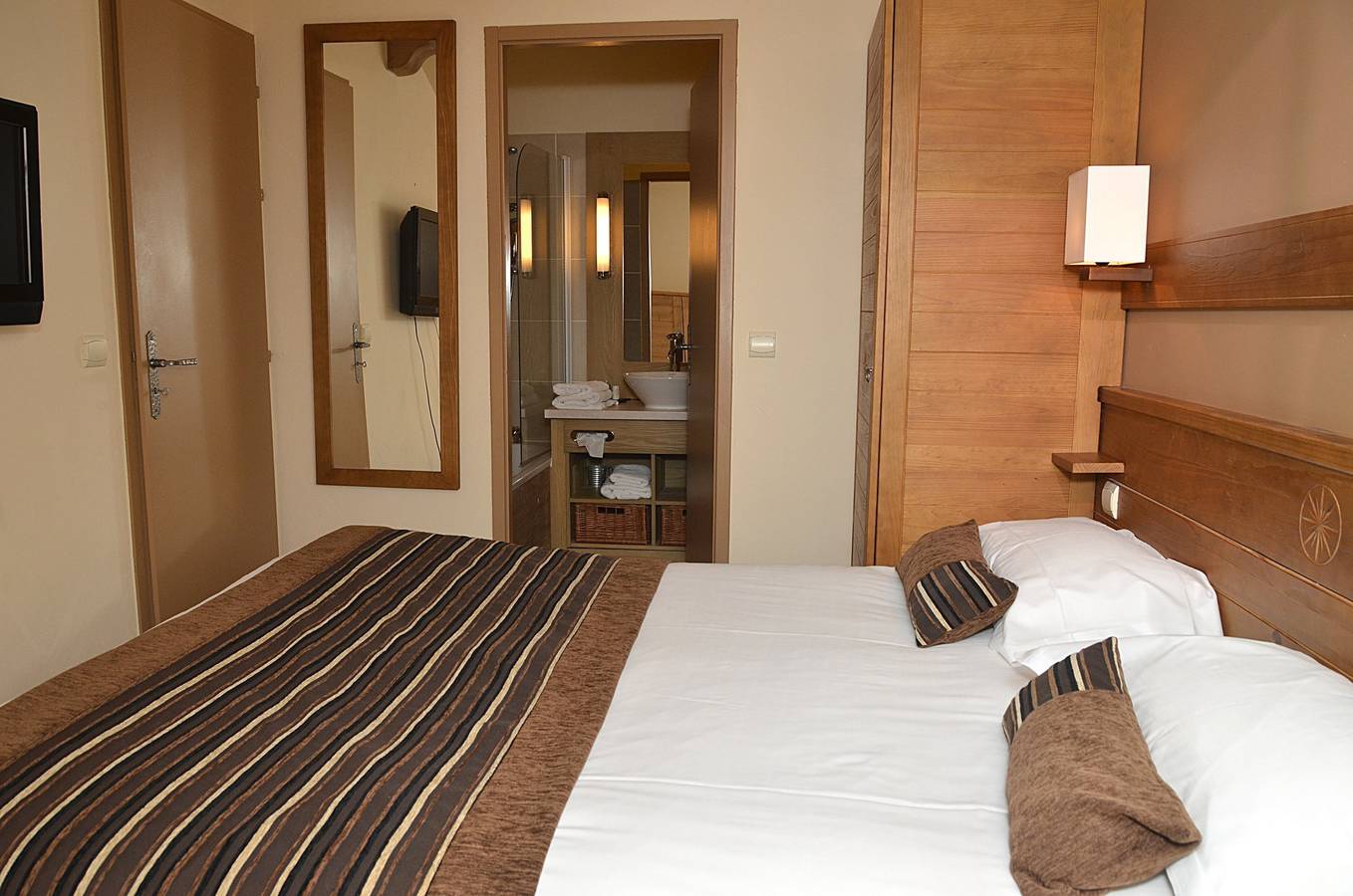 Geheel vakantieappartement, Appartement confortable · Accès direct aux pistes · Piscine · Spa · Wifi gratuit et illimité  (Fl-Eos520) in Flaine, Arâches-la-Frasse