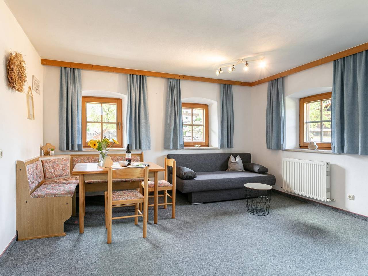 Ganze Wohnung, Bauernhof für Reisegruppen, 80 m zum Skibus in Reith im Alpbachtal, Kitzbüheler Alpen