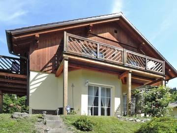 Ferienhaus für 8 Personen, mit Whirlpool und Sauna sowie Garten und Balkon in Radstadt