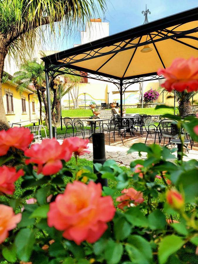 Hôtel pour 2 personnes, avec vue et jardin à Milazzo - 2