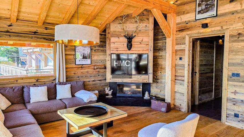 Chalet pour 10 personnes, avec Balcon ainsi que Jacuzzi et Terrasse à Bolquère