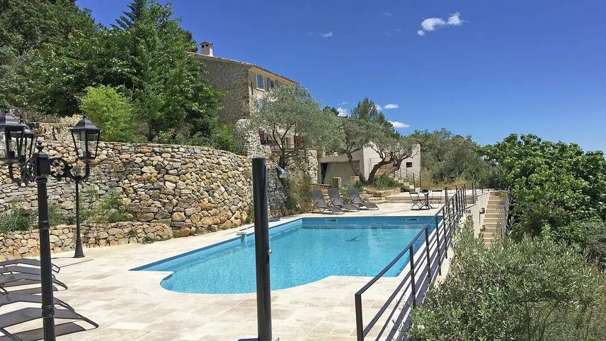 Ferienhaus für 11 Personen, mit Pool und Garten - 1