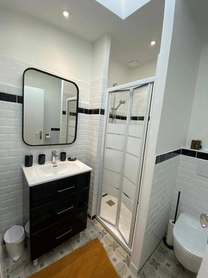 Appartement entier, Le Cast'L 2 Coin de paradis en bord de Dordogne in La Rivière, Région de Libourne