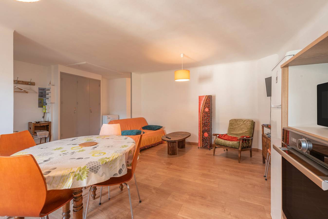 Appartement entier, Appartement 'Gîte Au Coeur D'Arreau' avec vue sur la montagne et balcon in Arreau, Pyrénées
