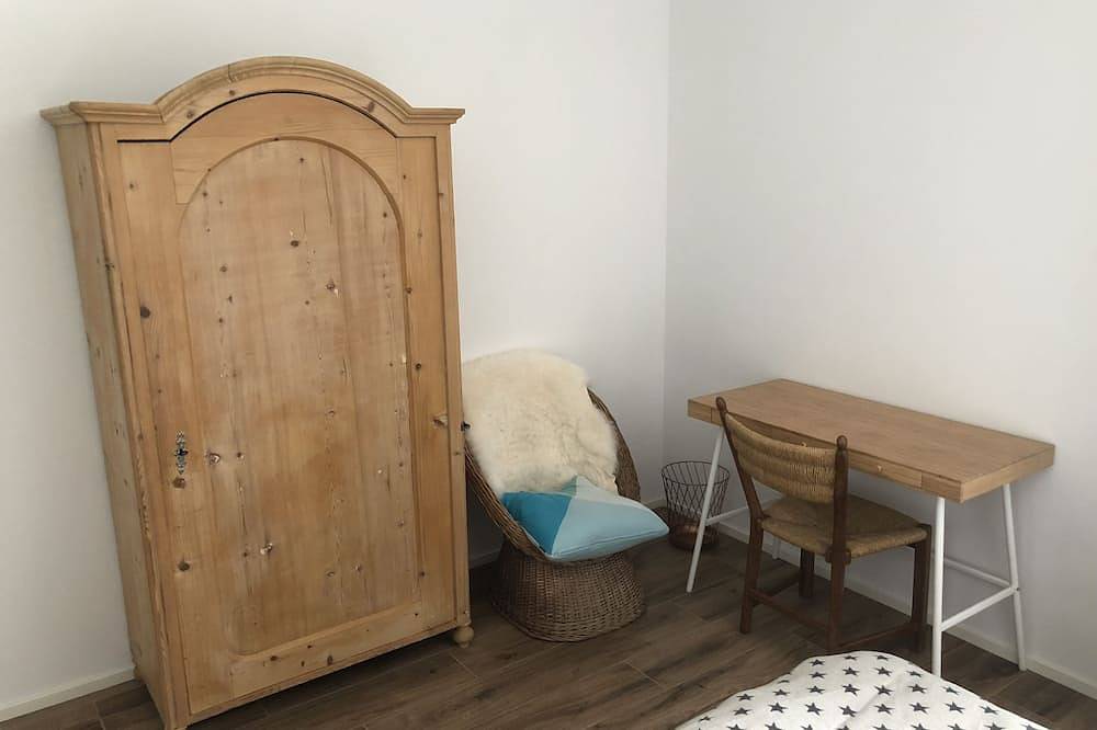 Schönes Ferienhaus direkt am See - privater Seezugang und herrliche Aussicht in Osteno, Claino con Osteno
