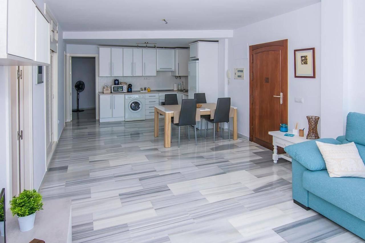 Apartamento entero, Two-Bedroom Apartment in Playa de los Barquicos (Carboneras), Carboneras