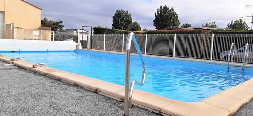Camping pour 4 Personnes dans Château-d'Olonne, Les Sables-d'Olonne, Photo 1