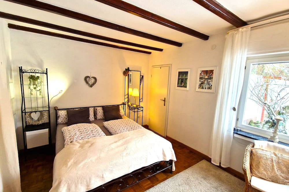 Ganze Wohnung, Großzügige Ferienwohnung im Ferienland Reichshof in Reichshof, Oberbergischer Kreis