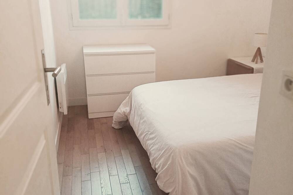 Ganze Wohnung, Pleasant, bright apartment 5 minutes from the metro. in Issy-les-Moulineaux, Hauts-de-Seine
