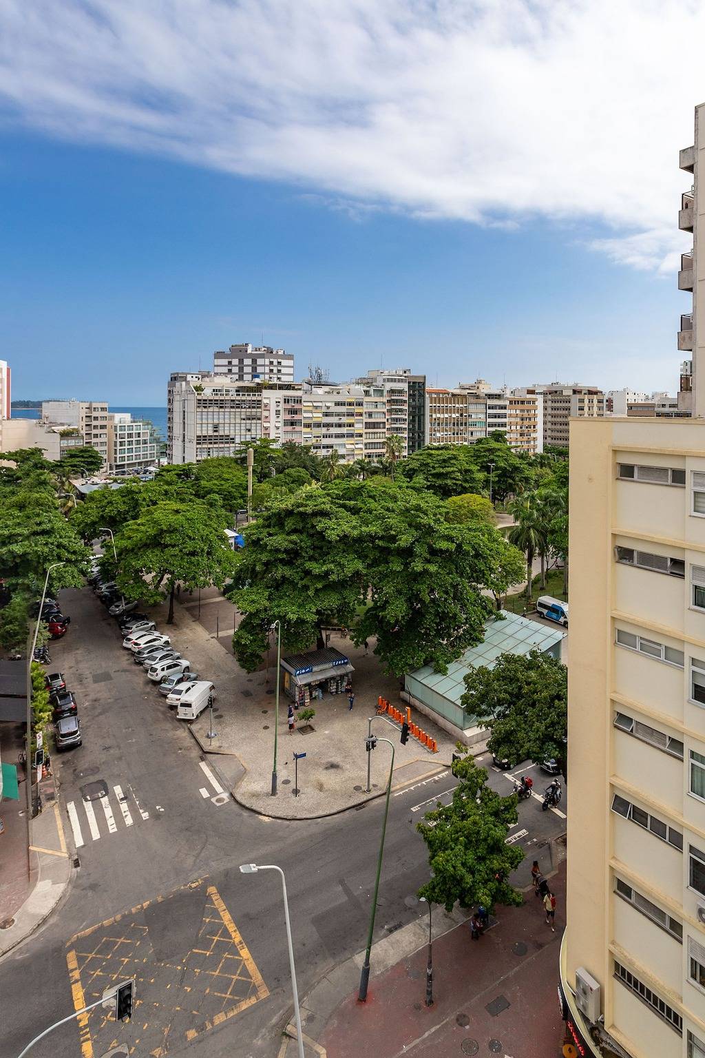 Entire apartment, 6 minutes from Ipanema beach and close to the underground | J801 in Ipanema, Rio de Janeiro
