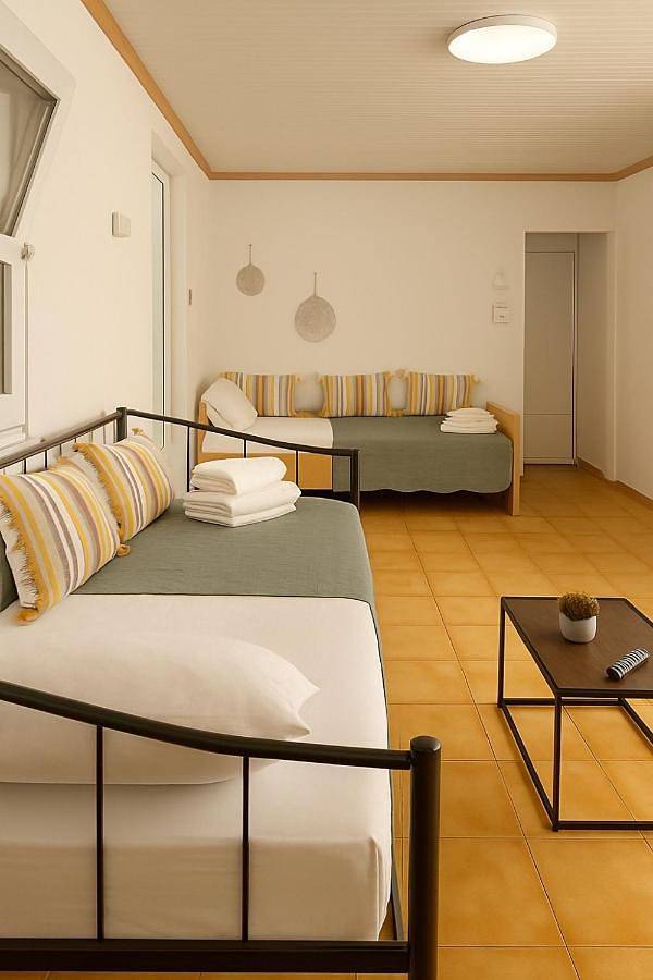 Location de vacances pour 4 personnes, avec vue ainsi que jardin et terrasse, animaux acceptés dans Portes - 3