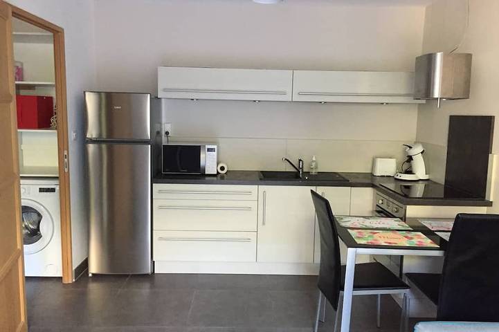 Gîte pour 2 personnes, avec jardin à Appietto - 4