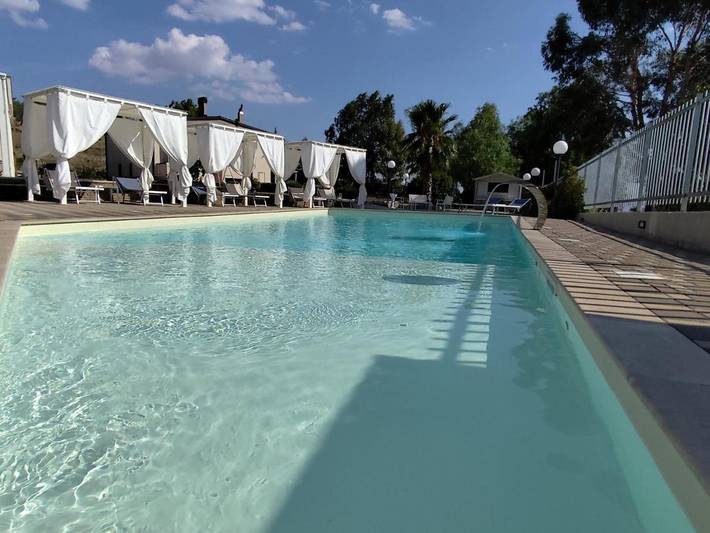 Chambre d’hôte pour 5 personnes, avec piscine et vue ainsi que jardin et vue sur le lac, adapté aux familles à Matera - 4