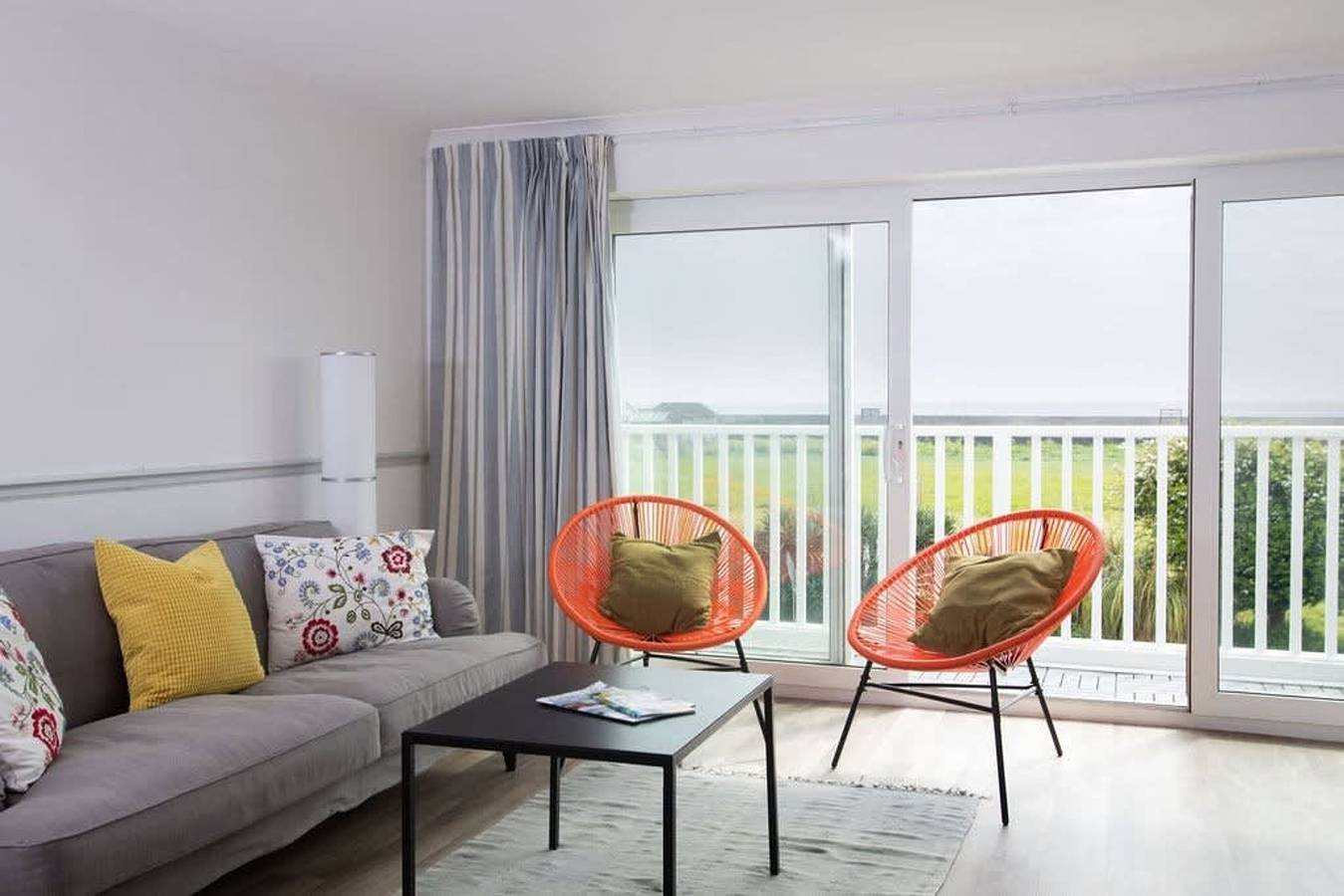 Holiday Rental for 8 People in Selsey, West Sussex