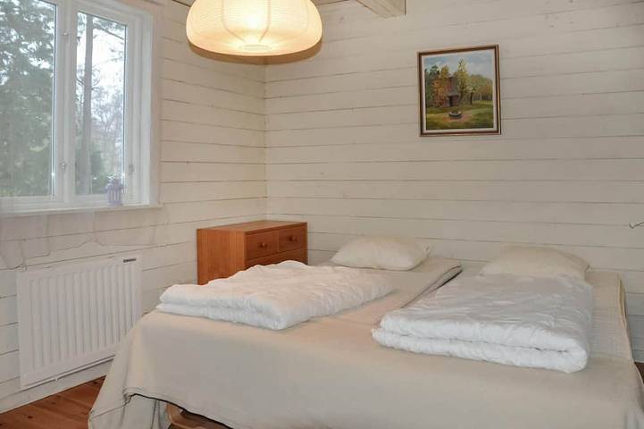 1 bedroom awesome home in Klässbol in Värmland