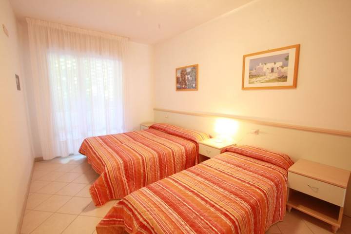 Ferienwohnung für 5 Personen, mit Meerblick und Garten in Bibione Pineda - 4