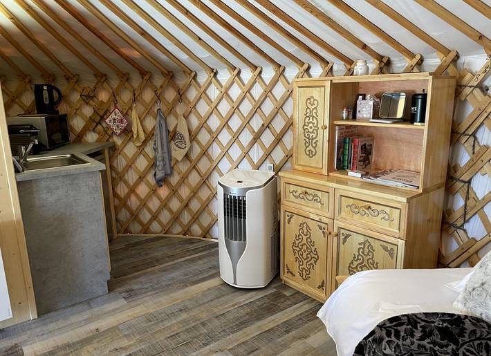 Yourte pour 3 personnes, avec terrasse en Bourgogne - 3